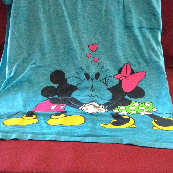 Mickey & Minnie T-Shirt - Picture 2 of 4